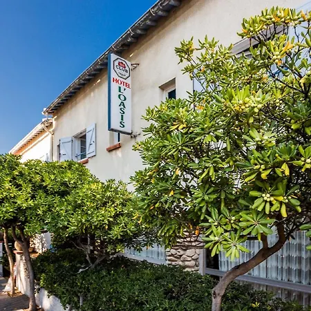 Oasis Hotel