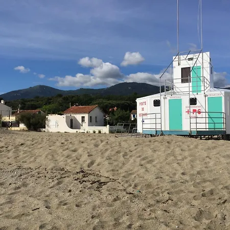 Ξενοδοχείο Oasis *